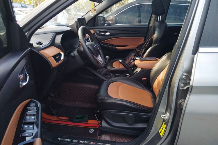 五菱汽车 五菱宏光S3 2018款 1.5T 手动豪华型 国V局部细节19