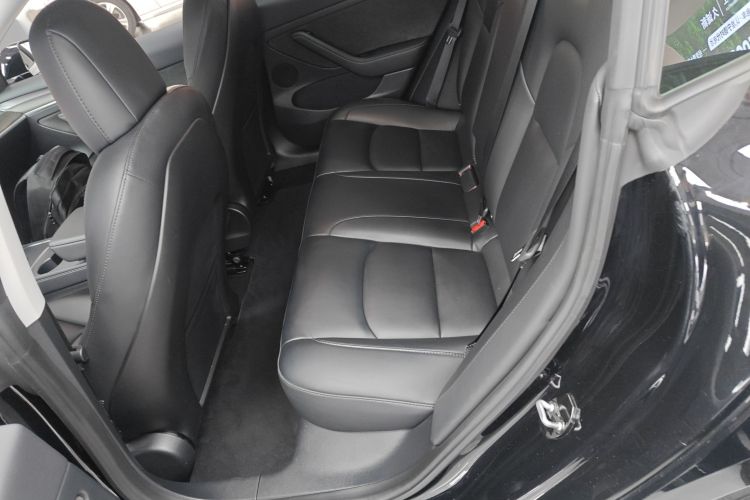 特斯拉 Model 3 2021款 改款二 Performance高性能全轮驱动版中控内饰21