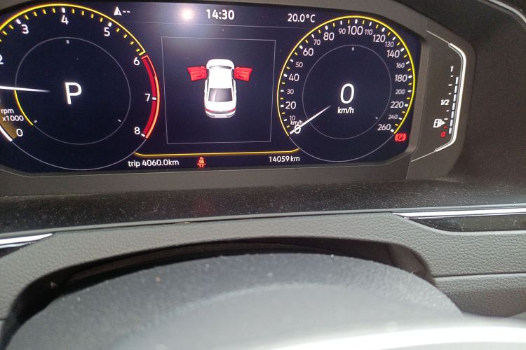 大众 迈腾 2021款 330TSI DSG 30周年纪念版中控内饰15