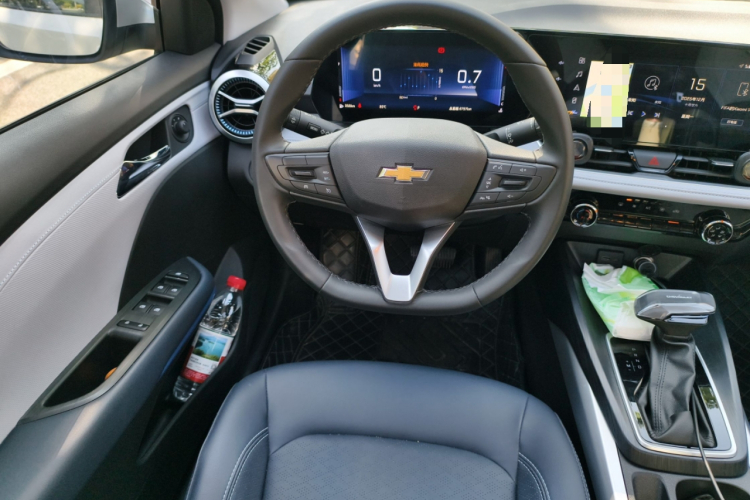 雪佛兰 科鲁泽 2024款 1.5L 双离合悦享版中控内饰13