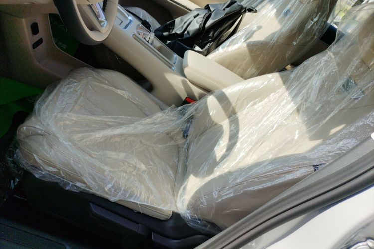 五菱汽车 缤果S 2025款 325km 尊享款中控内饰19