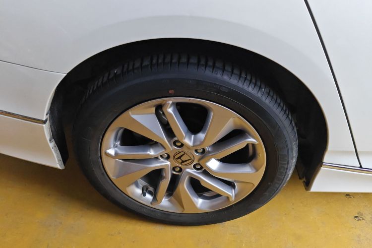 本田 雅阁 2018款 260TURBO 精英版 国VI车身外观6008