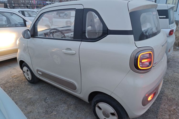 奔腾小马 2026款 222km 萌趣马 Plus车身外观4