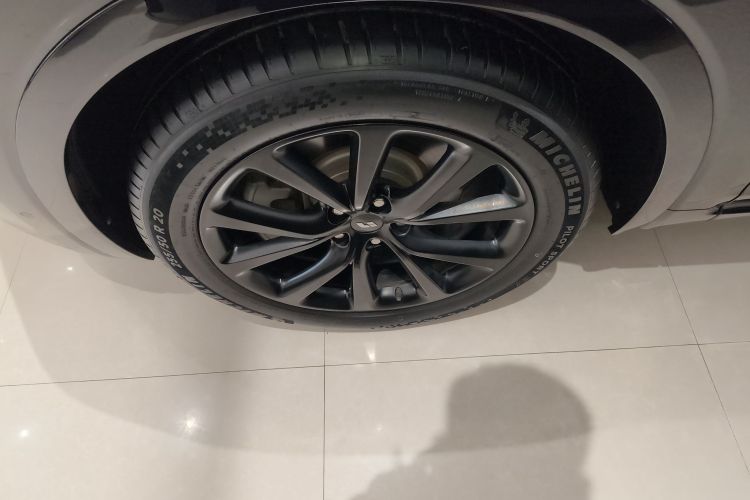 理想汽车 理想ONE 2021款 增程6座版车身外观6007