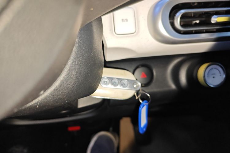 五菱汽车 宏光MINIEV 2024款 第三代 215km 进阶版中控内饰11