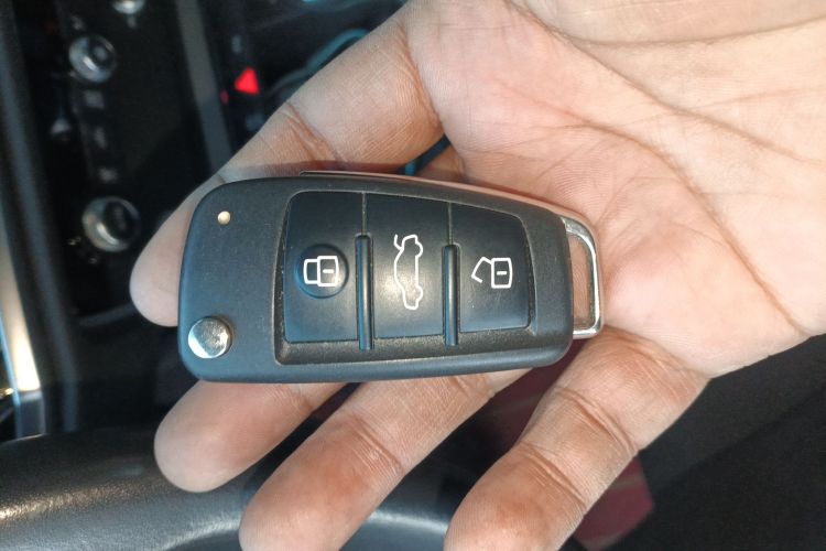 奥迪Q3 2020款 45 TFSI quattro 时尚动感型中控内饰11