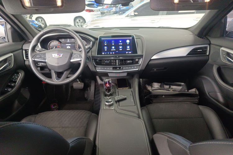 凯迪拉克CT5 2022款 28T 风尚型中控内饰12