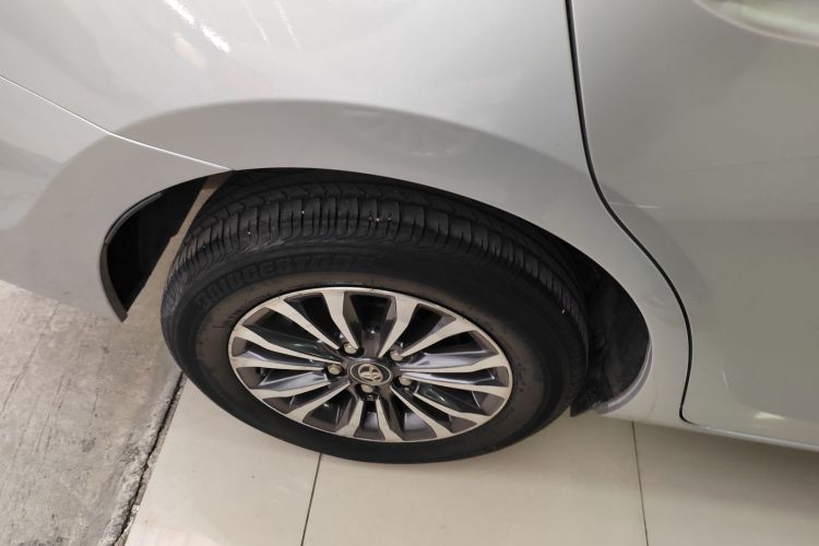 丰田 卡罗拉 2017款 改款 1.2T S-CVT GL车身外观6003