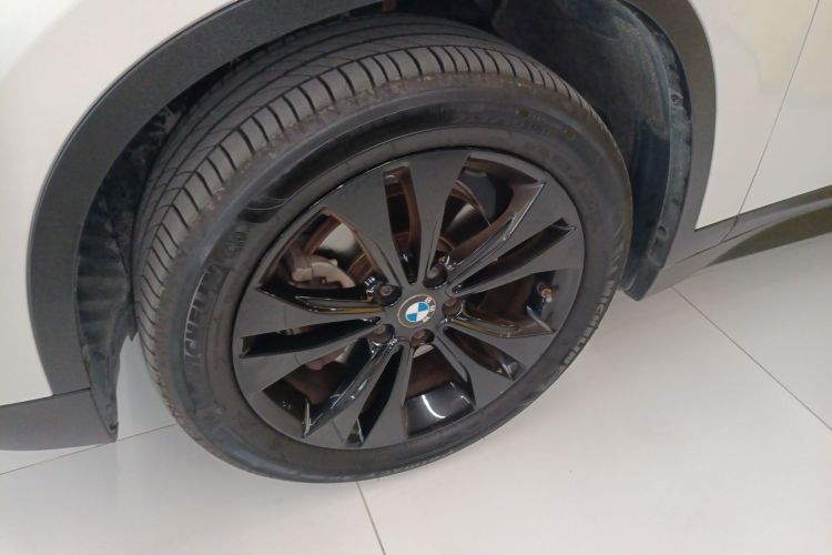 宝马X1 2021款 改款 sDrive20Li 时尚型车身外观6007