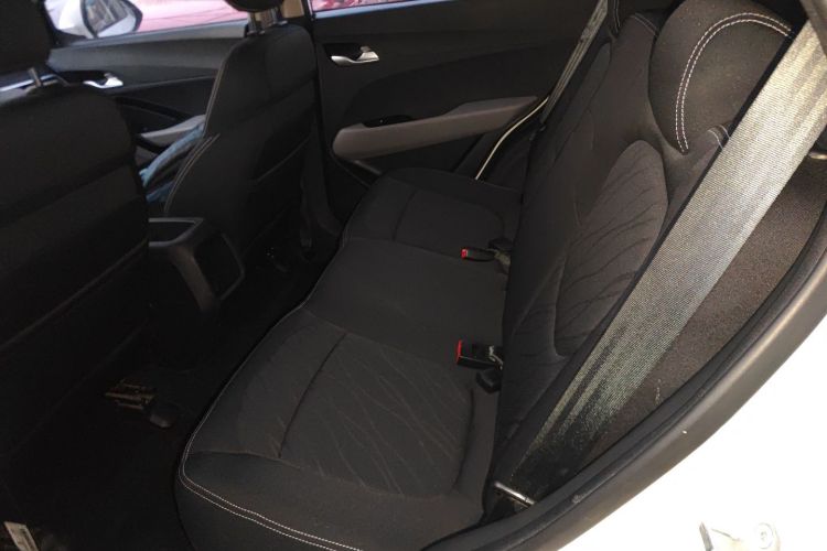 宝骏510 2019款 1.5L 手动劲享型77kW 国VI中控内饰21