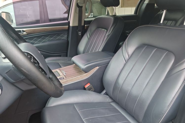 广汽传祺 传祺M8 2020款 390T 尊享版中控内饰19