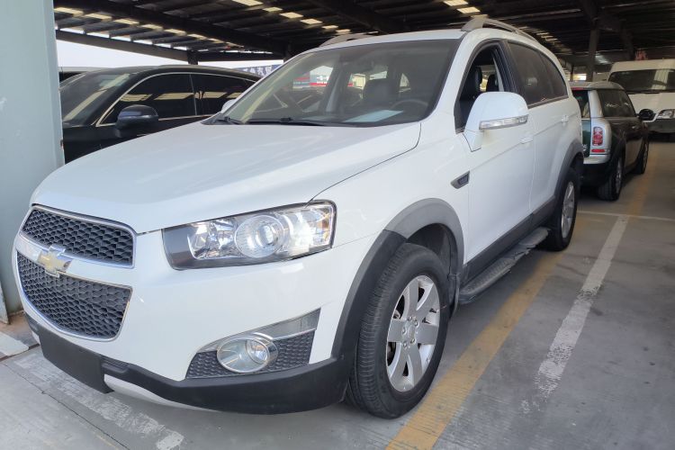 雪佛兰 科帕奇 2014款 2.4L 两驱城市版 7座车身外观1