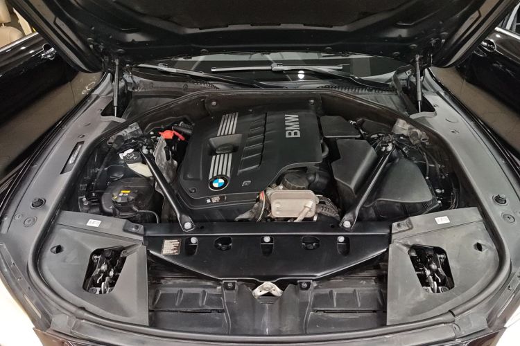 宝马7系 2014款 730Li 臻享型局部细节24