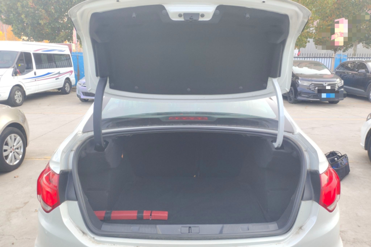 雪铁龙C4L 2014款 1.8L 智驱版 自动劲享型机舱底盘23