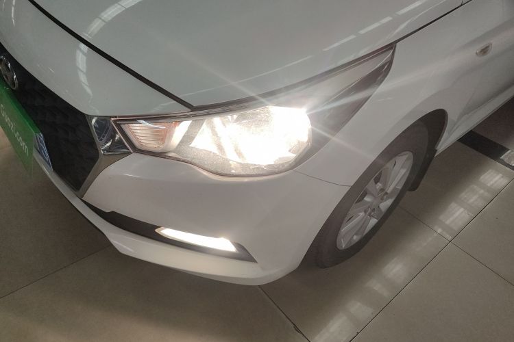 现代 悦纳RV 2017款 1.4L 自动活力版SPORT 国V局部细节36