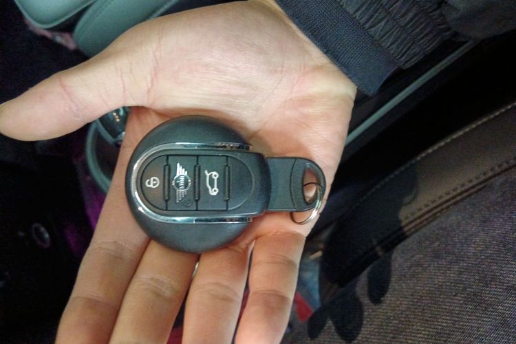 MINI Countryman 2020款 1.5T COOPER 鉴赏家中控内饰11