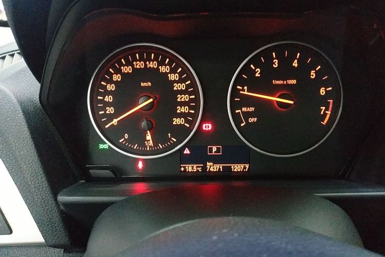 宝马1系(进口) 2013款 改款 118i 领先型中控内饰14