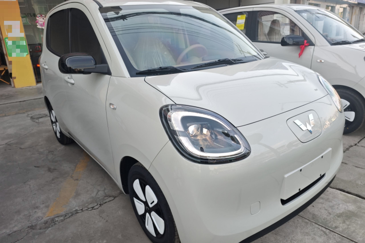 五菱汽车 宏光MINIEV 2025款 四门版 进阶款车身外观3