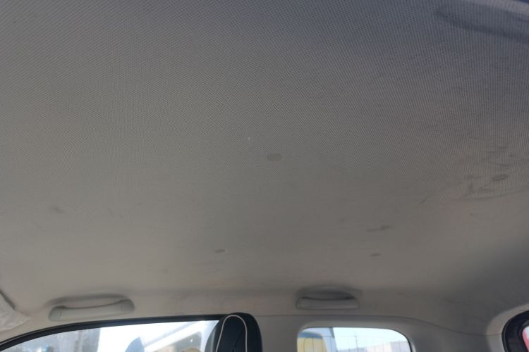 五菱汽车 宏光MINIEV 2022款 GAMEBOY 200km 玩咖款 磷酸铁锂中控内饰22