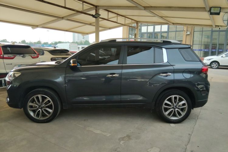 北京现代ix35 2019款 2.0L 自动两驱智勇·畅享版 国VI车身外观4