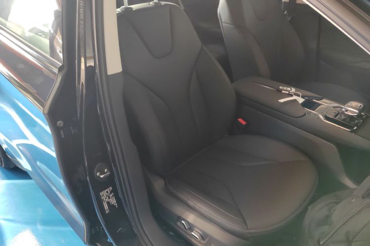 红旗E-QM5 2024款 450km 出行版局部细节41