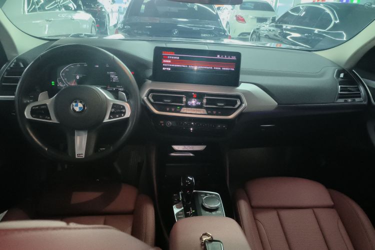 宝马X4 2022款 xDrive 25i M运动套装局部细节16