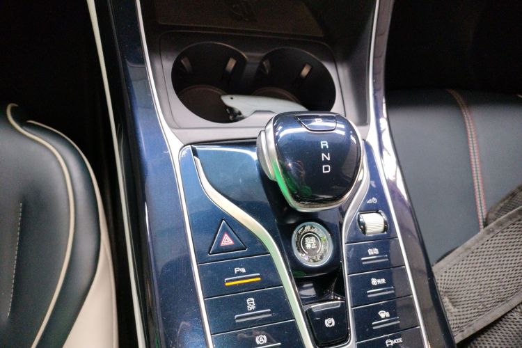 比亚迪 秦PLUS 2021款 DM-i 55KM 旗舰型中控内饰18