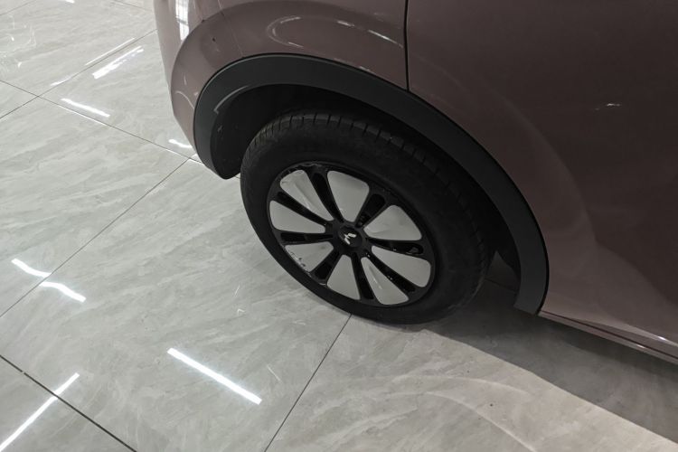 五菱汽车 五菱缤果 2023款 333km 灵犀互联款车身外观6008