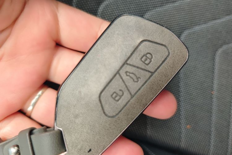 比亚迪 海豹06新能源 2024款 DM-i 80KM尊贵型中控内饰11