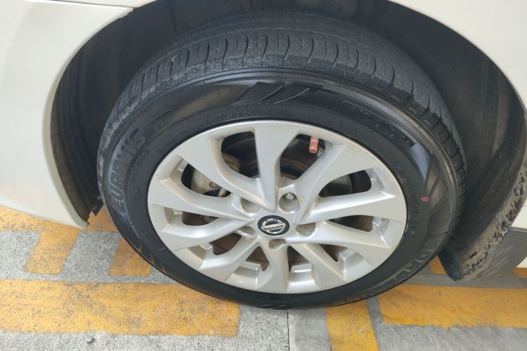 日产 轩逸 2019款 1.6XV CVT智联尊享版 国VI车身外观6007