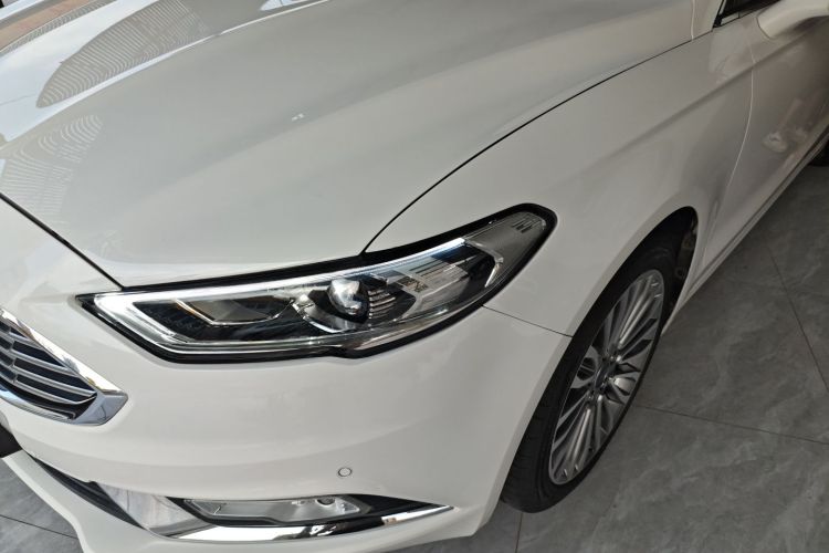 福特 蒙迪欧 2017款 EcoBoost 180 至尊型局部细节36