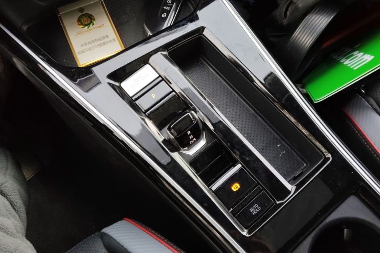 大众 2025款 凌渡L 280TSI DSG酷辣版局部细节18