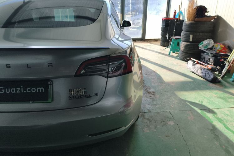 特斯拉 Model 3 2021款 Performance高性能全轮驱动版车身外观6006