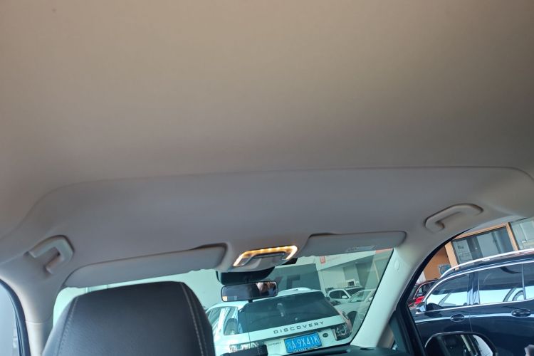 奔驰 威霆 2018款 2.0T 商务版 国VI局部细节22