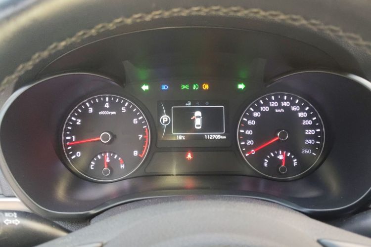 起亚K5 2016款 2.0L 自动LUX局部细节14