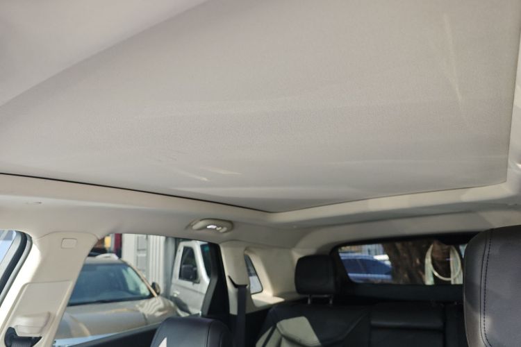 凯迪拉克XT5 2016款 28T 四驱豪华型中控内饰22