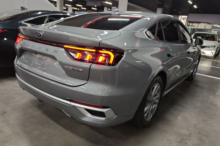 福特 蒙迪欧 2023款 EcoBoost 180 豪华型车身外观6005