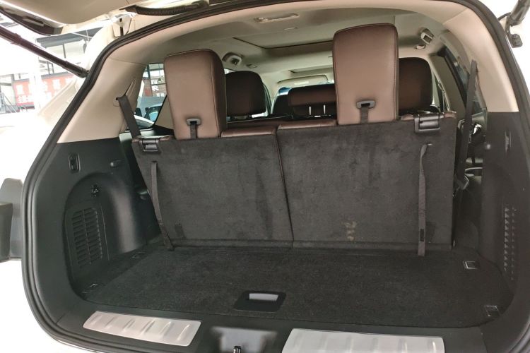 英菲尼迪QX60(进口) 2018款 2.5 S/C Hybrid 两驱卓越版 国VI机舱底盘23