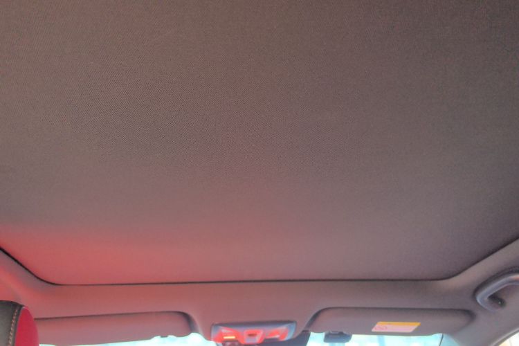 长安UNI-T 2020款 1.5T 尊贵型中控内饰22