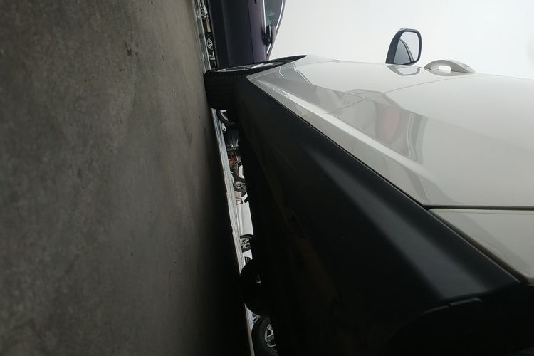 福特 福克斯 2018款 三厢经典 1.6L 自动风尚型智行版局部细节9002