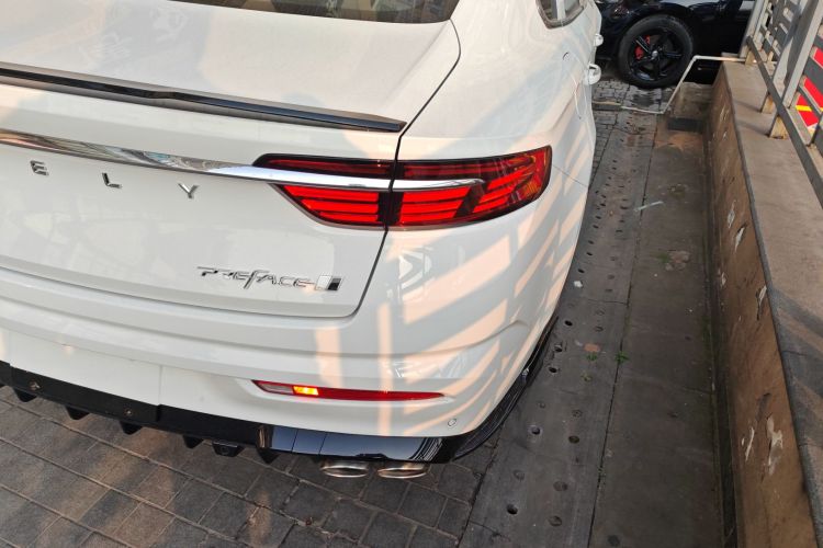 吉利汽车 星瑞 2025款 东方曜 1.5TD 昆仑版车身外观9