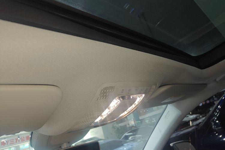 奔驰GLE 2020款 改款 GLE 350 4MATIC 时尚型局部细节22