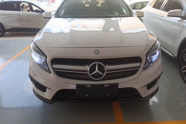 奔驰GLA 2016款 GLA 200 时尚型车身外观2