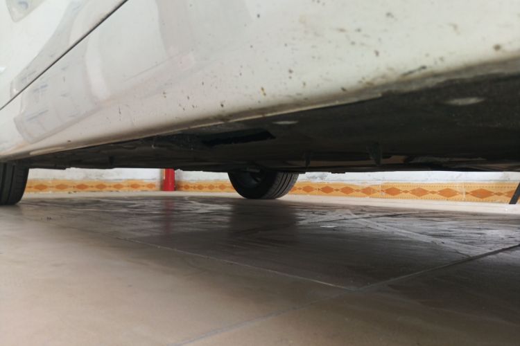 宝马2系(进口) 2018款 220i 运动设计套装局部细节9001