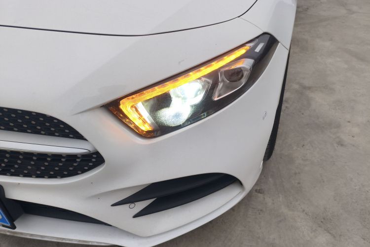 奔驰A级 2020款 改款二 A 180 L 运动轿车局部细节36