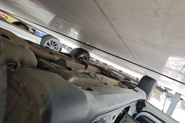 Jeep 指南者 2017款 200T 自动家享版局部细节9002