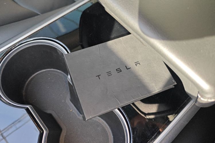 特斯拉 Model 3 2019款 标准续航后驱升级版中控内饰11