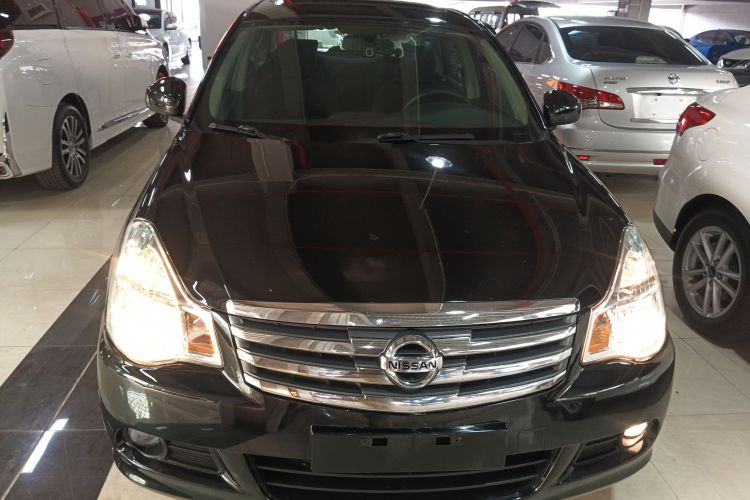 日产 轩逸 2018款 经典 1.6XE+ CVT领先版车身外观2