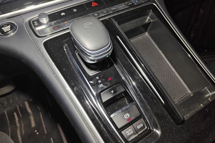 广汽传祺 传祺M8 2023款 领秀系列 390T 至尊版局部细节18