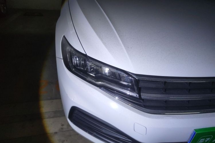 大众 宝来 2020款 1.5L 自动时尚型车身外观8